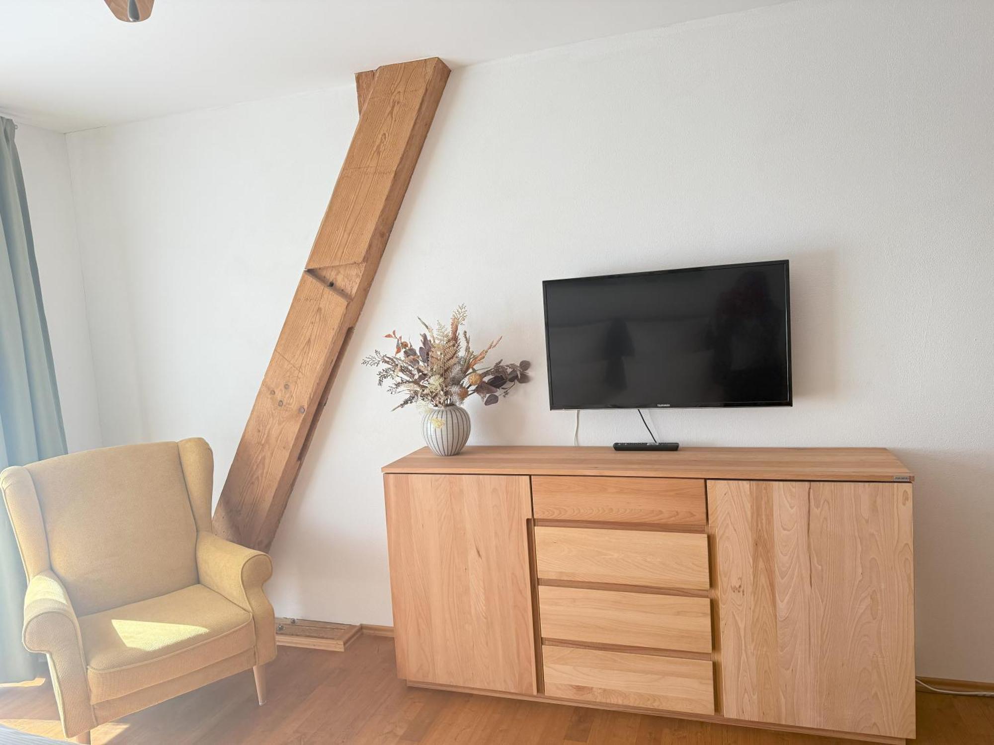 Fe Wo Brunnen - 120 Qm - Ruhige Lage - Viel Natur- Komfortabel - Grosser Balkon Und Garten メミンゲン エクステリア 写真